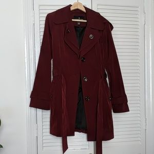 London Fog Burgundy Raincoat Medium